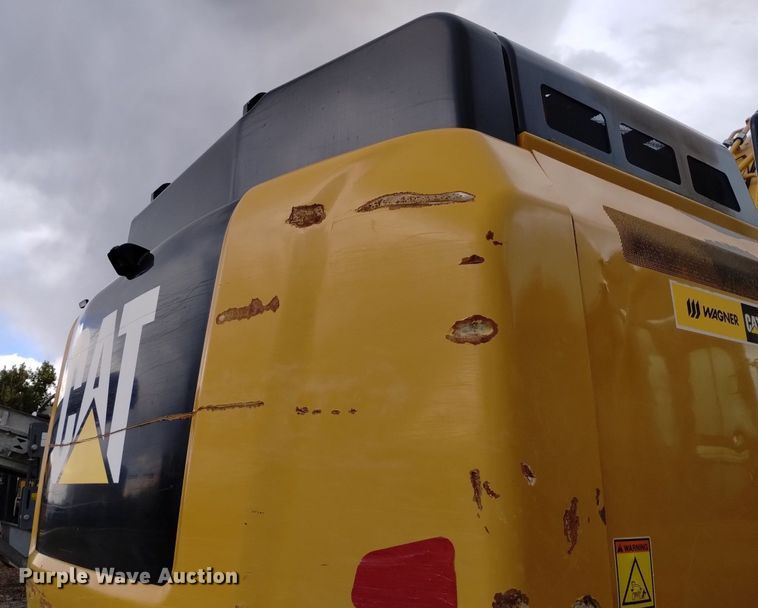 image for item DK8774 2017 Caterpillar 349FL  excavator