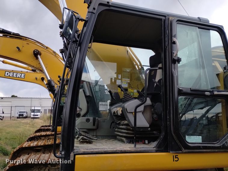 image for item DK8774 2017 Caterpillar 349FL  excavator