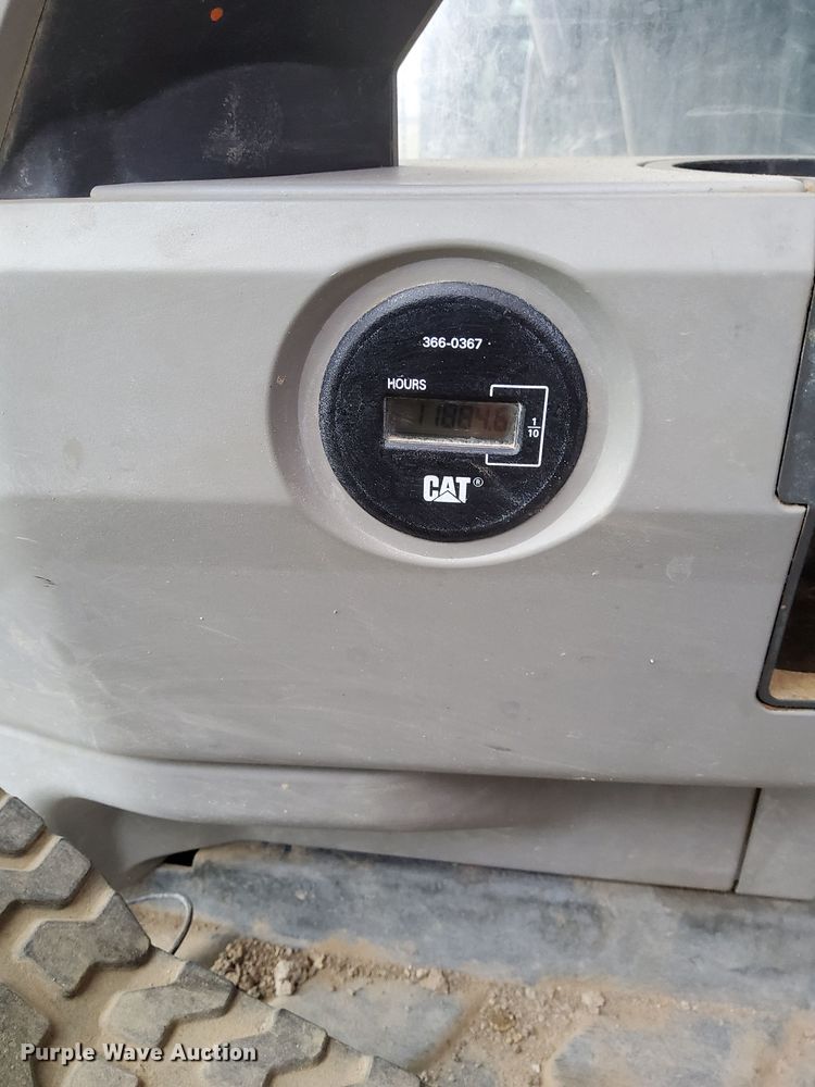 image for item DK8774 2017 Caterpillar 349FL  excavator