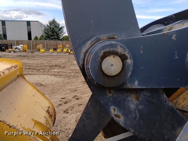 image for item DK8775 2011 John Deere 624K  wheel loader