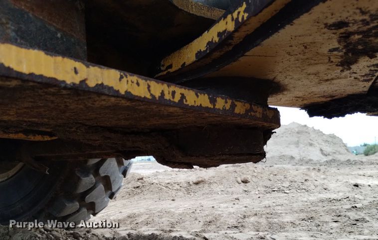 image for item DK8775 2011 John Deere 624K  wheel loader