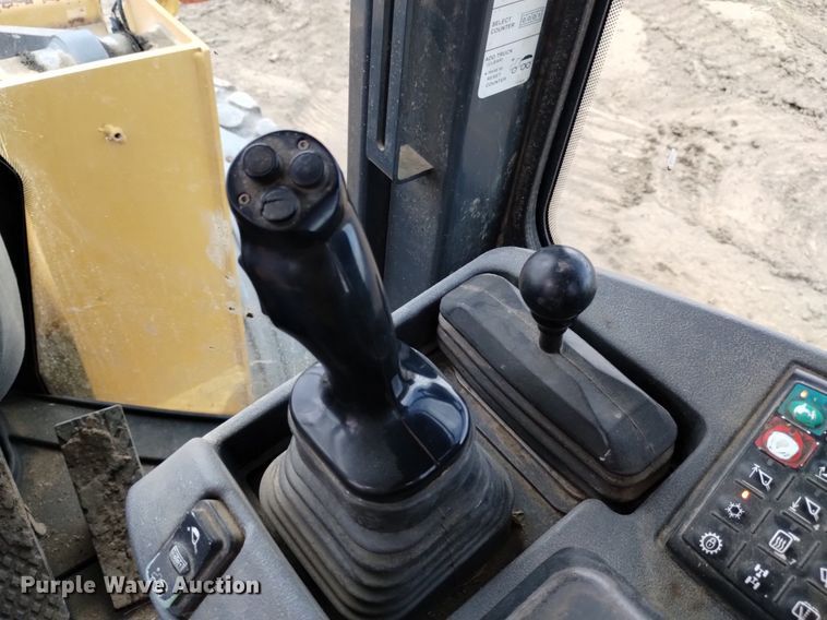 image for item DK8775 2011 John Deere 624K  wheel loader