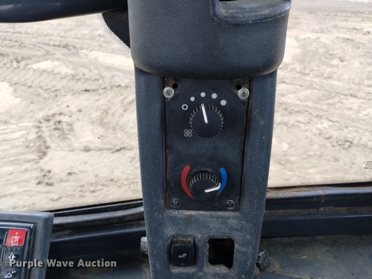 image for item DK8775 2011 John Deere 624K  wheel loader