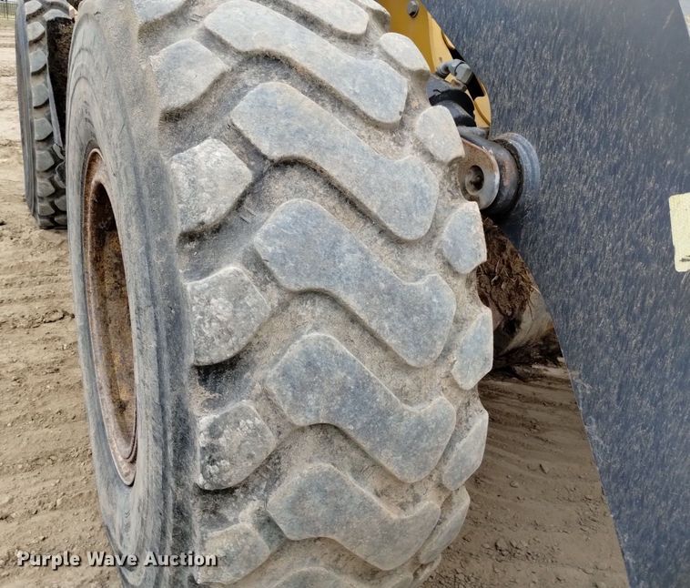 image for item DK8775 2011 John Deere 624K  wheel loader