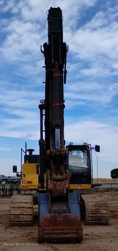 image for item DK8776 2015 John Deere 470G LC  excavator