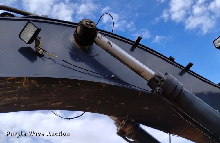 image for item DK8776 2015 John Deere 470G LC  excavator