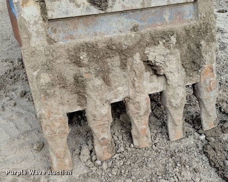 image for item DK8776 2015 John Deere 470G LC  excavator