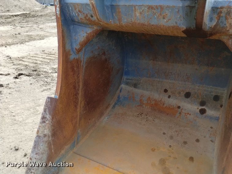 image for item DK8776 2015 John Deere 470G LC  excavator