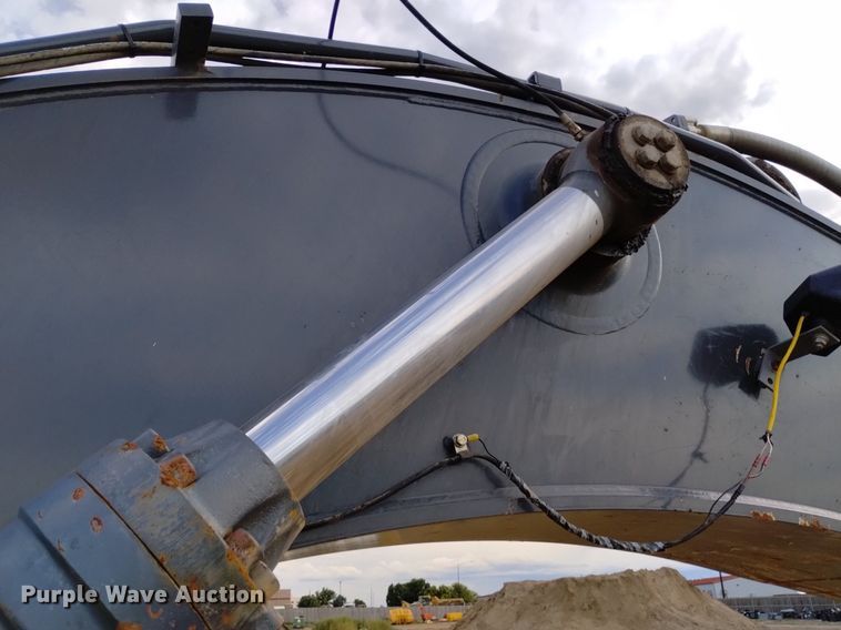 image for item DK8776 2015 John Deere 470G LC  excavator