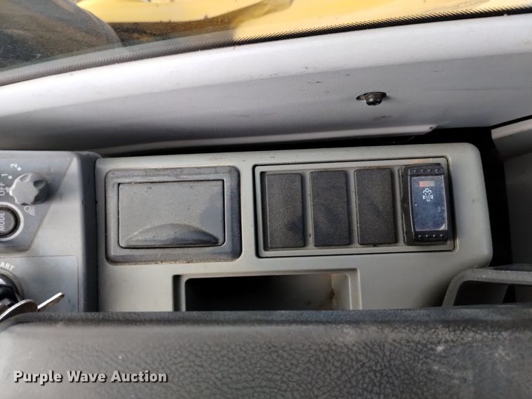 image for item DK8776 2015 John Deere 470G LC  excavator