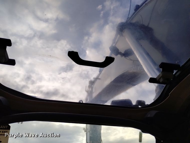 image for item DK8776 2015 John Deere 470G LC  excavator