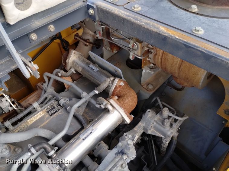 image for item DK8776 2015 John Deere 470G LC  excavator