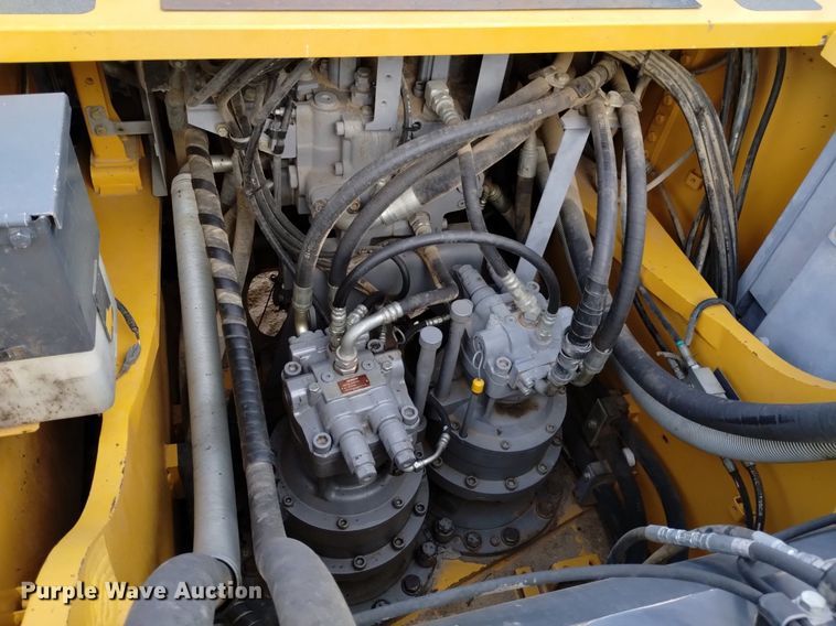 image for item DK8776 2015 John Deere 470G LC  excavator