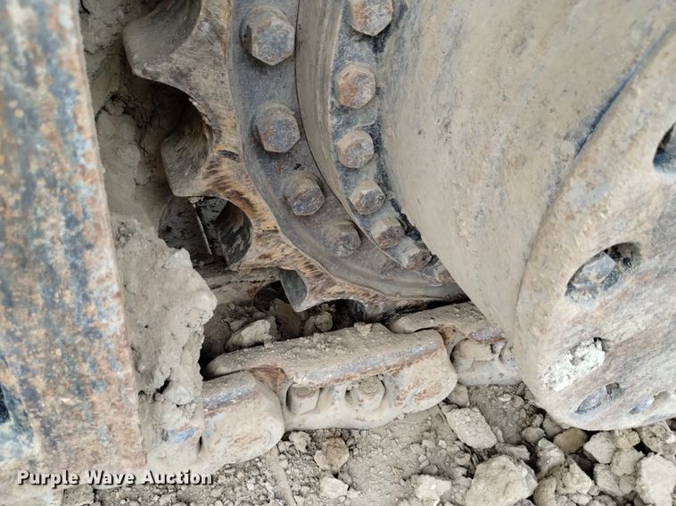 image for item DK8776 2015 John Deere 470G LC  excavator