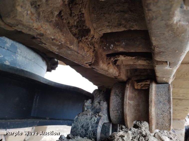 image for item DK8776 2015 John Deere 470G LC  excavator