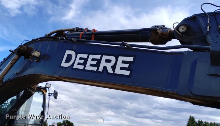 image for item DK8777 2015 John Deere 470G LC  excavator