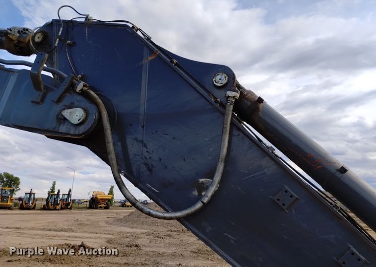 image for item DK8777 2015 John Deere 470G LC  excavator