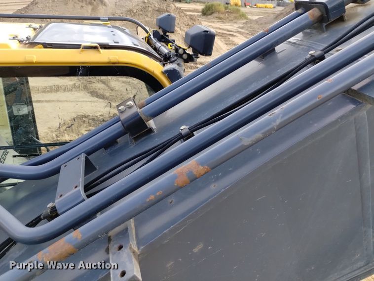 image for item DK8777 2015 John Deere 470G LC  excavator