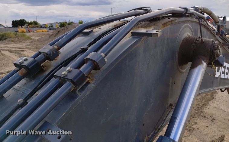 image for item DK8777 2015 John Deere 470G LC  excavator