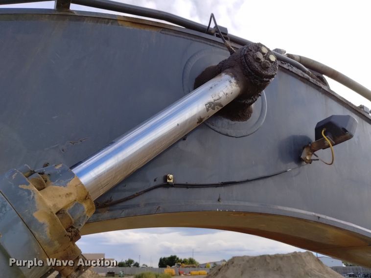 image for item DK8777 2015 John Deere 470G LC  excavator