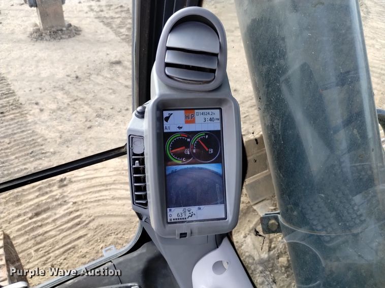 image for item DK8777 2015 John Deere 470G LC  excavator