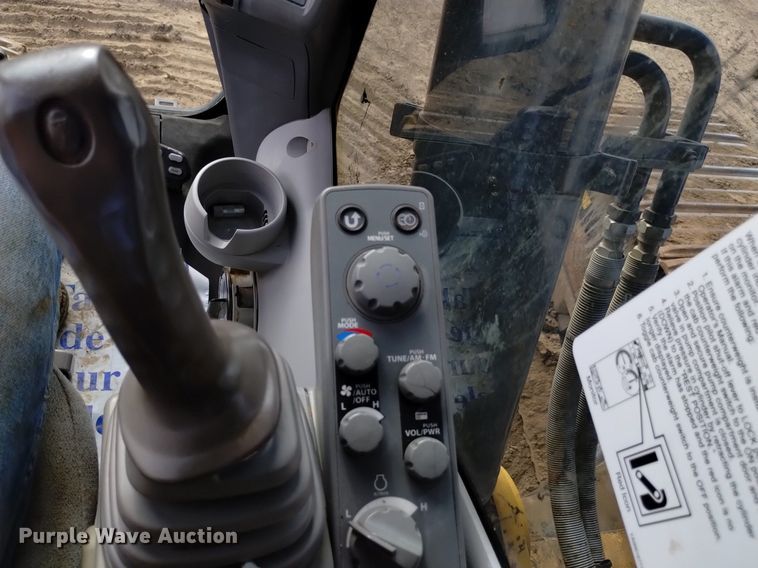 image for item DK8777 2015 John Deere 470G LC  excavator