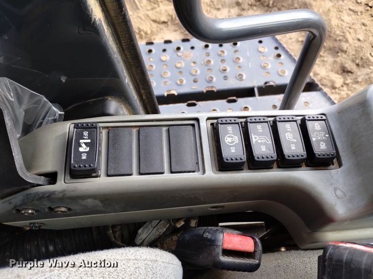 image for item DK8777 2015 John Deere 470G LC  excavator