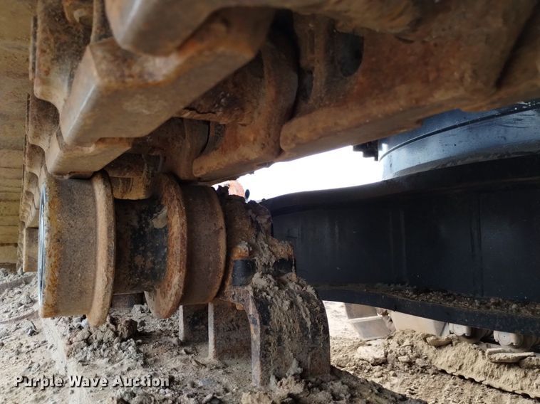 image for item DK8777 2015 John Deere 470G LC  excavator