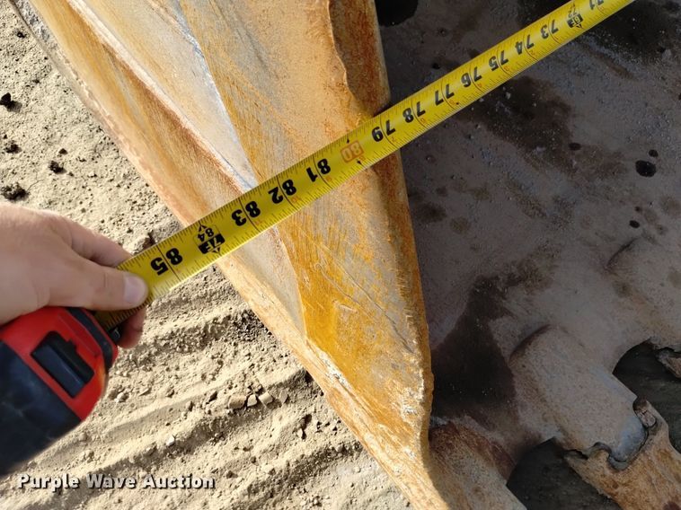 image for item DK8778 2013 Hitachi ZX470LC-5B  excavator