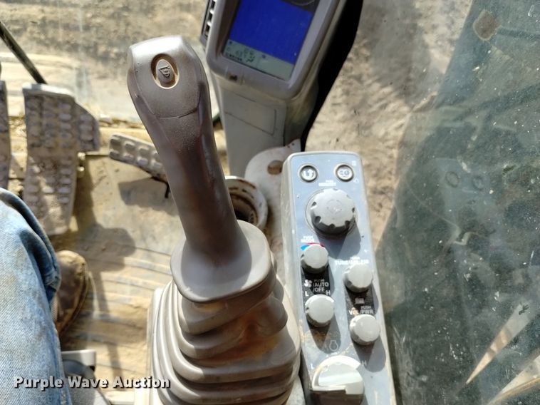 image for item DK8778 2013 Hitachi ZX470LC-5B  excavator