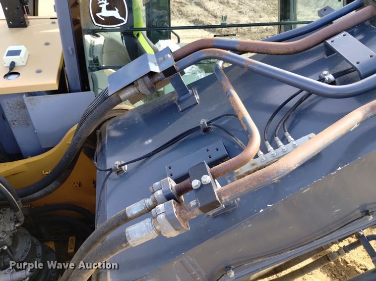 image for item DK8779 2014 John Deere 470G LC  excavator