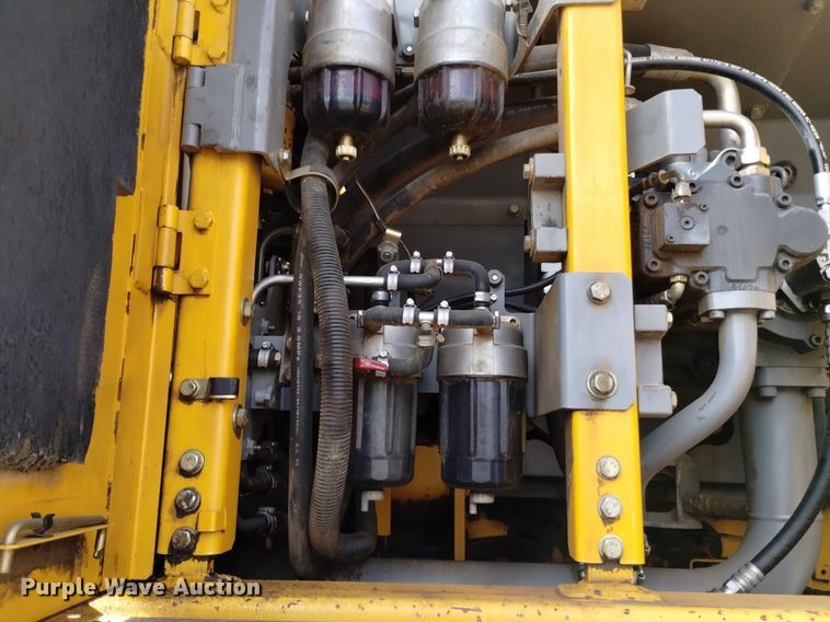 image for item DK8779 2014 John Deere 470G LC  excavator