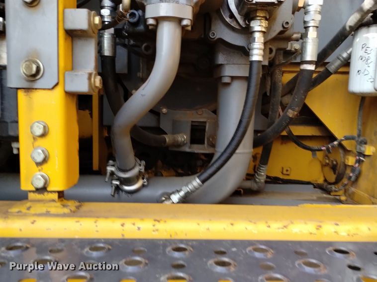 image for item DK8779 2014 John Deere 470G LC  excavator