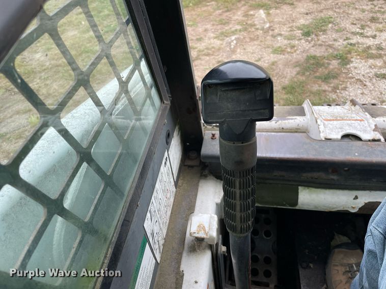 image for item DL3968 1999 Bobcat 763  skid steer loader