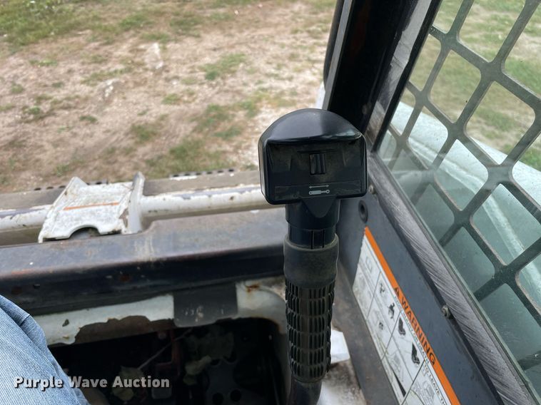 image for item DL3968 1999 Bobcat 763  skid steer loader