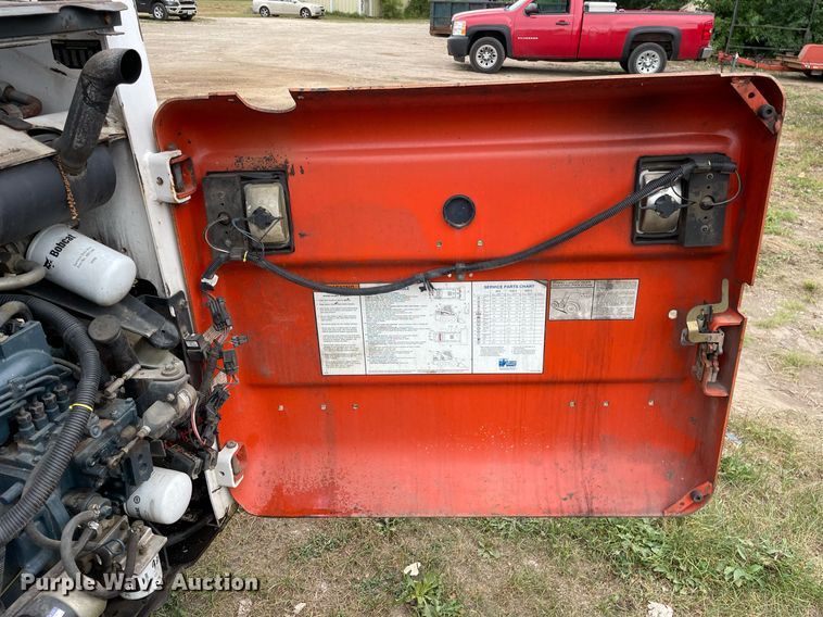 image for item DL3968 1999 Bobcat 763  skid steer loader