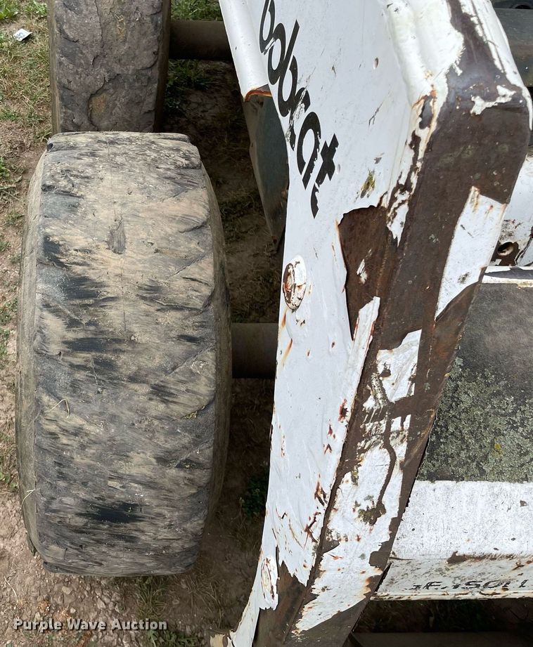 image for item DL3968 1999 Bobcat 763  skid steer loader