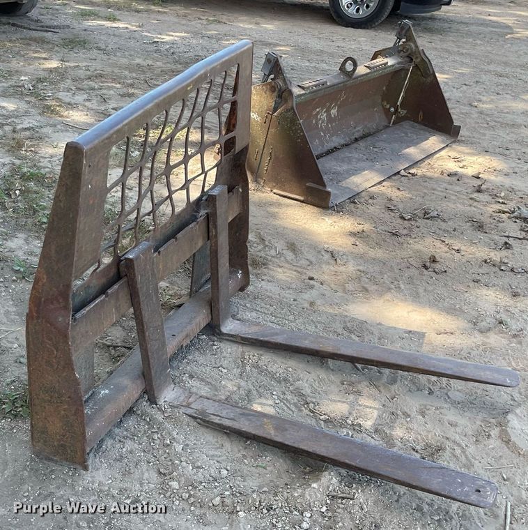 image for item DL3968 1999 Bobcat 763  skid steer loader