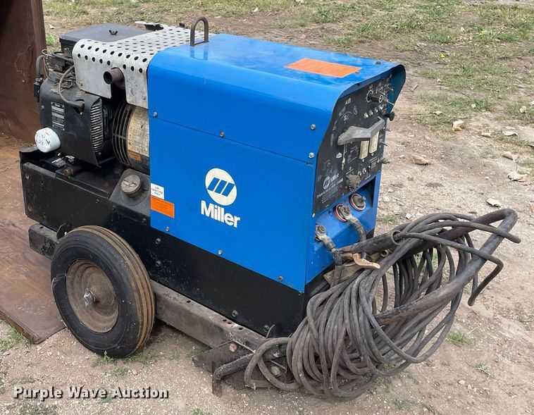 image for item DL3969 Miller  Trailblazer 250G welder