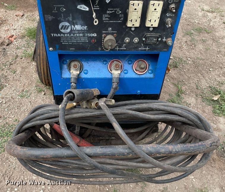 image for item DL3969 Miller  Trailblazer 250G welder