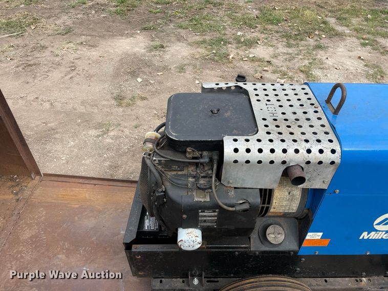 image for item DL3969 Miller  Trailblazer 250G welder