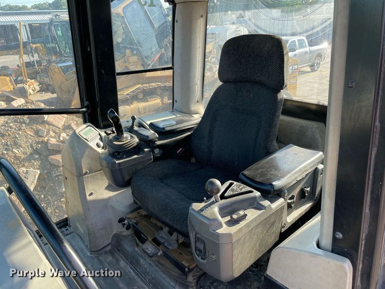 image for item DM0372 2007 Caterpillar 963D  track loader