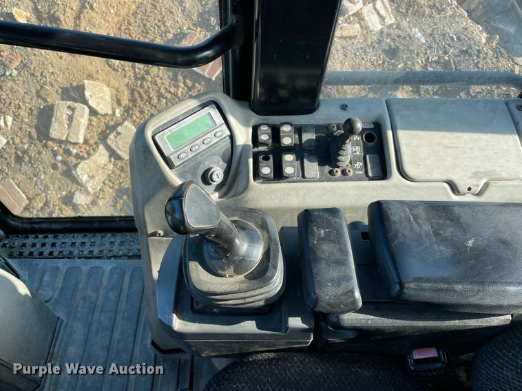 image for item DM0372 2007 Caterpillar 963D  track loader