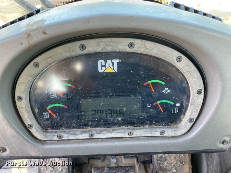 image for item DM0372 2007 Caterpillar 963D  track loader