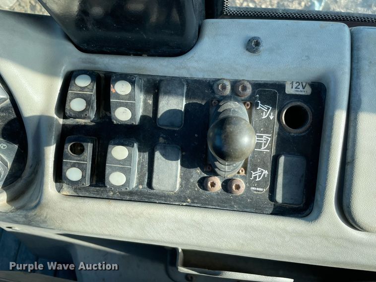 image for item DM0372 2007 Caterpillar 963D  track loader