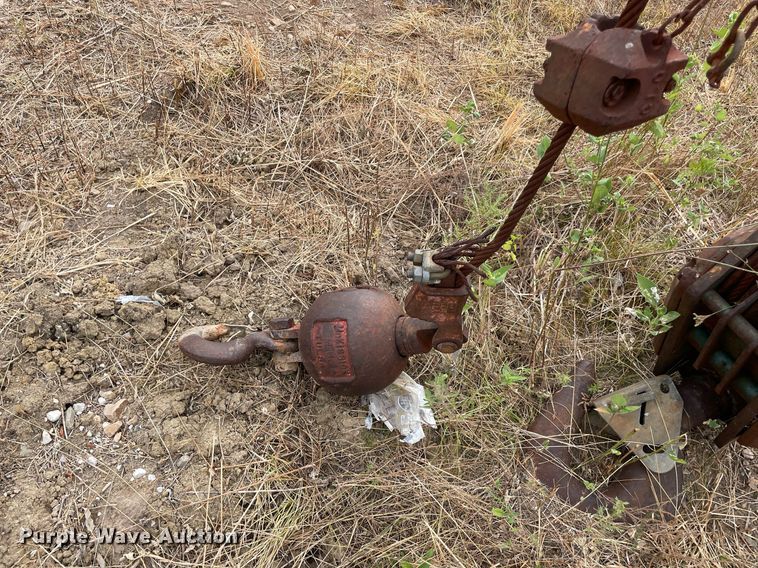 image for item DM0397 Lorain LRT-275  crane