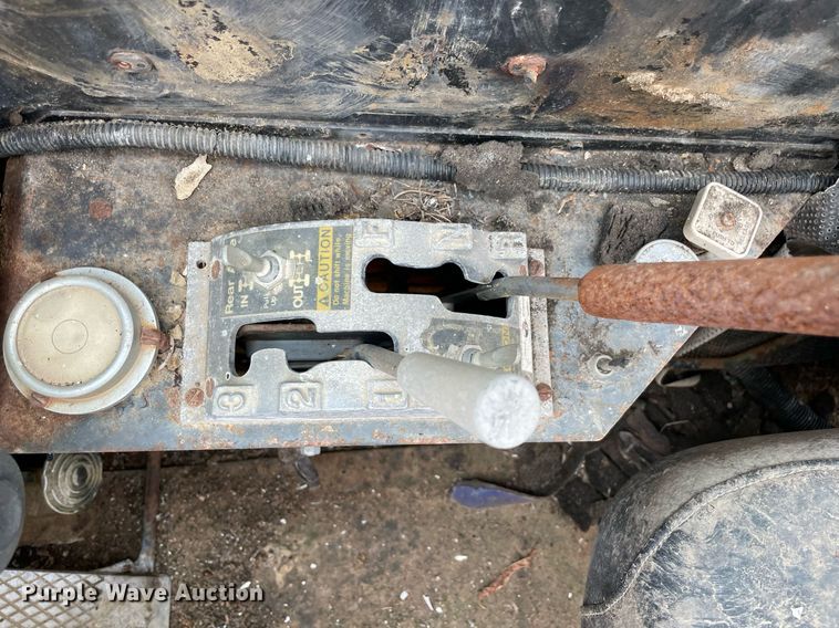 image for item DM0397 Lorain LRT-275  crane