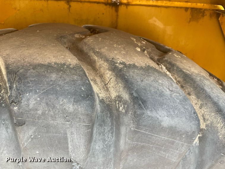 image for item DM0397 Lorain LRT-275  crane