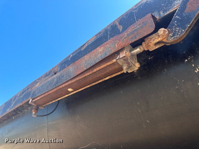 image for item DM2600 2007 Clement Rockstar  end dump trailer