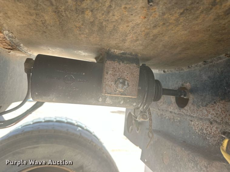 image for item DM2600 2007 Clement Rockstar  end dump trailer